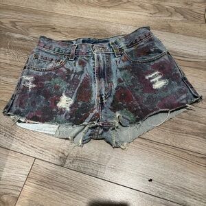 Levi’s Furst of a kind hand painted floral cot off shorts